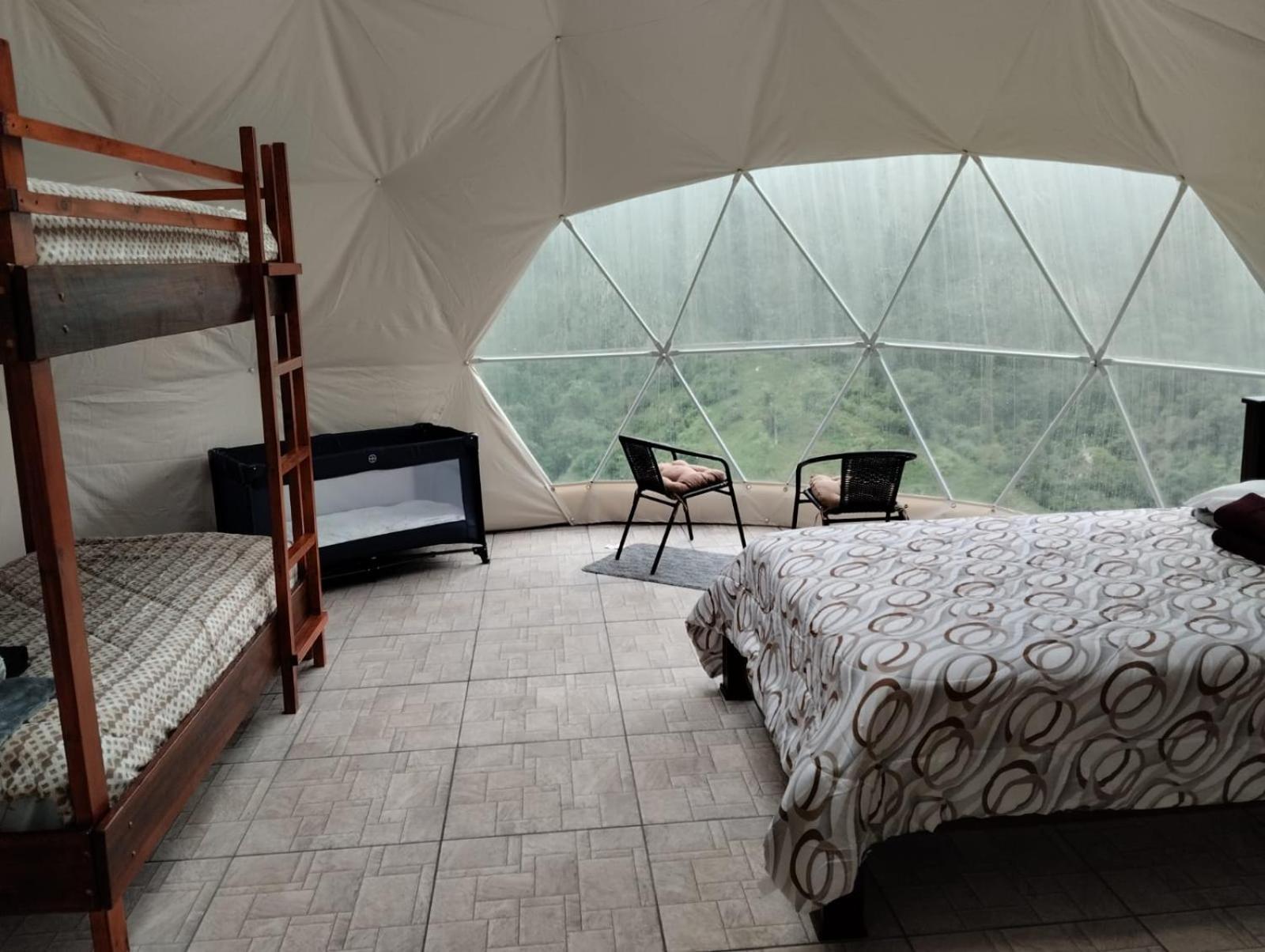 Hotel Rivel - Restaurant & Nature Retreat トゥリアルバ エクステリア 写真