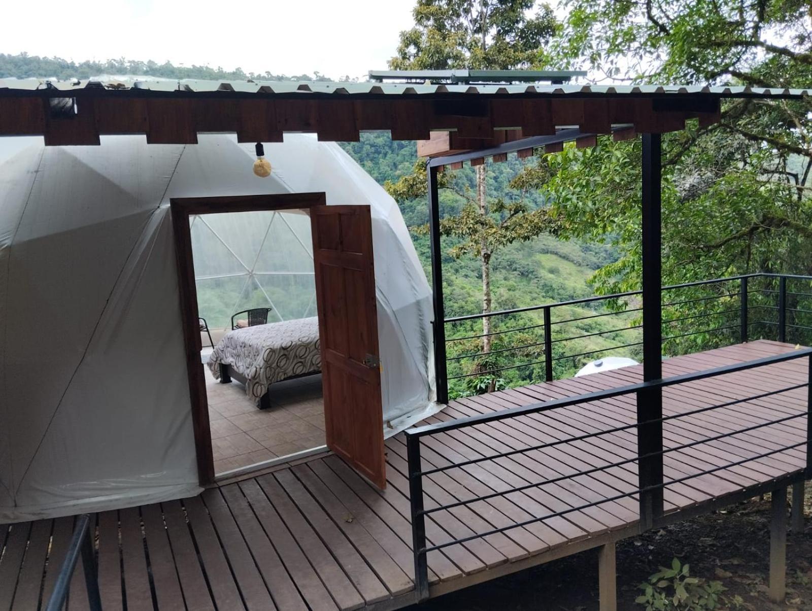 Hotel Rivel - Restaurant & Nature Retreat トゥリアルバ エクステリア 写真